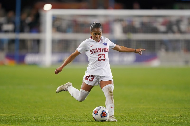 One of four Cardinal tapped to participate in an identification camp for the USWNT, junior Kiki Pickett (above) entered the camp just a day after scoring the title-winning penalty kick in the 2019 College Cup Final. (Photo: JOHN TODD/isiphotos.com)
