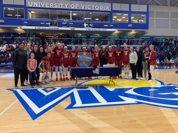 No. 3 women's basketball was victorious in the inaugural Greater Victoria Invitational. The team won three games in as many days to improve to 8-0 for the first time since the 2012-13 season. (Photo: Stanford Athletics)