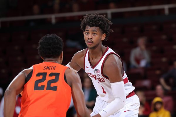 Junior guard Daejon Davis (above) is first on the team in assists and steals but will need to right the ship when the Oregon schools come in to Maples Pavilion in order to end a two-game skid. (Photo: BOB DREBIN/ isiphotos.com)