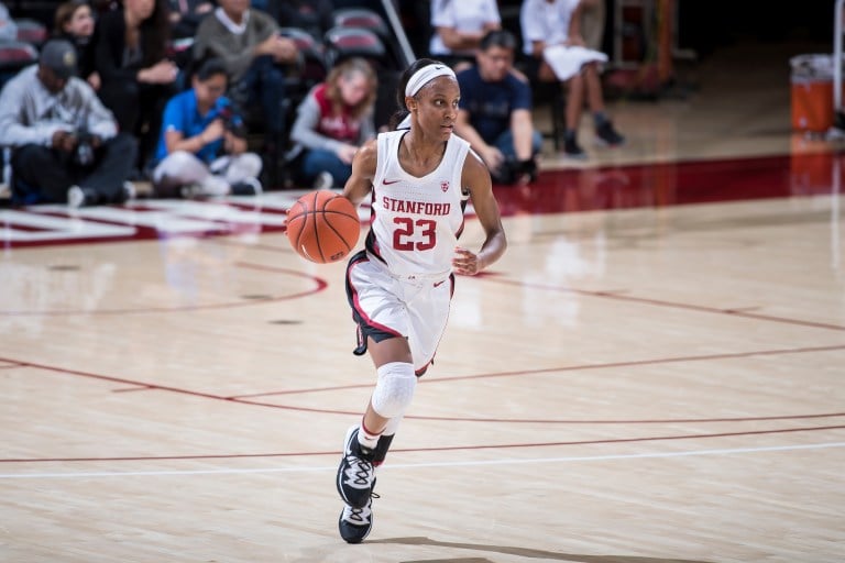 Junior guard Kiana Williams (above) was the driving force in Stanford's close win over Oregon State on Friday night. Williams dropped 24 points and played all but 11 seconds of the game. (Photo: KAREN AMBROSE HICKEY/isiphotos.com)