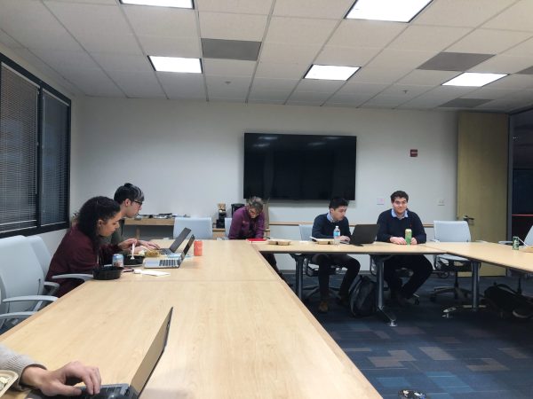 In their weekly meeting Wednesday evening, the GSC passed a resolution to stand in solidarity with the protesting graduate students at UCSC. (Photo: CAMRYN PAK/The Stanford Daily)
