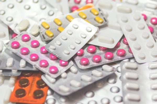 The Sackler Family's generous donation allowed Purdue Pharma to offer these highly destructive drugs at huge bargains. (Photo: freestocks.org)
