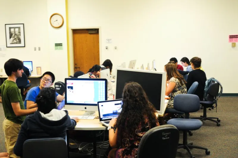 Stanford professors, students, alumni and other affiliates are teaming up with the global computer science community to offer a one-time free computer science class to the public. (Photo: SIMON WARBY/The Stanford Daily)