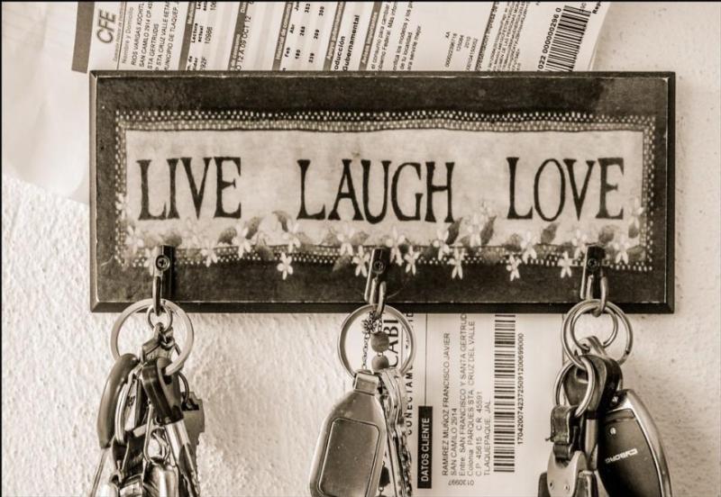 Williams even notes that he takes particular interest in the different variations of Live Laugh Love signage. (Photo: CISSURZ/flickr)