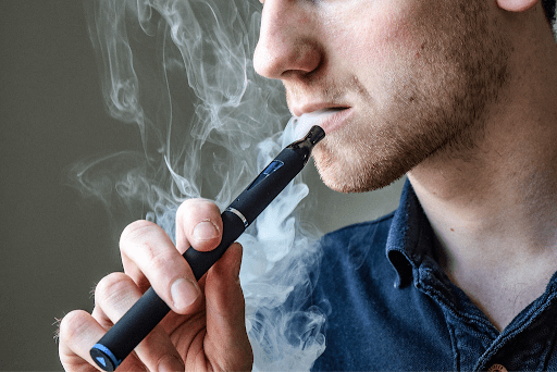 The study’s results showed that young adults who used e-cigarettes were five to seven times more likely to be infected with COVID-19 than those who did not. Vaping damages the lungs of users, making them more susceptible to this respiratory disease. While many young adults and teens believe that their age and corresponding respiratory health will protect them from COVID-19 symptoms and deaths, research shows that this is not necessarily the case among those using e-cigarettes and other vape devices. (Photo: Flickr).