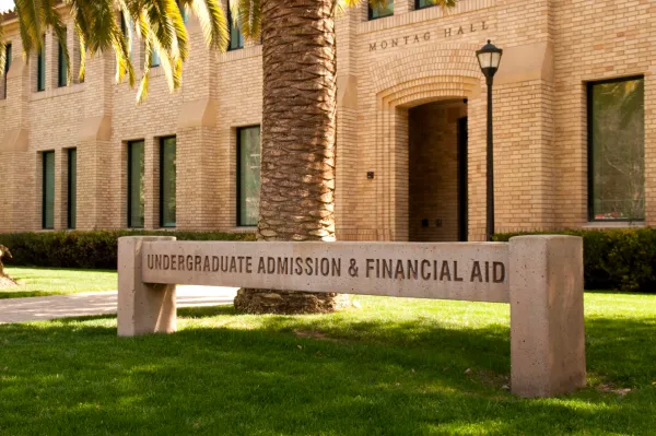 Front of Stanford's financial aid office