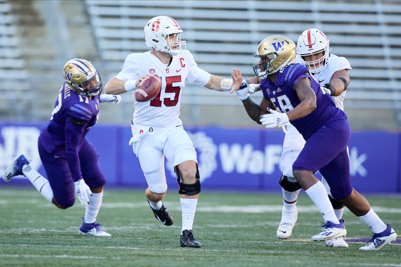 Senior quarterback Davis Mills  (above, 15) looking downfield against Washington. He and the Cardinal now turn their attention to extending the current winning streak on Saturday against Oregon State. (Photo: CRAIG MITCHELLDYER/isiphotos.com)