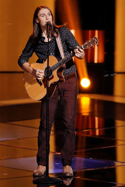 Anthony Arya ’24 performs on NBC’s ‘The Voice’ (Photo: TYLER GOLDEN/NBC)
