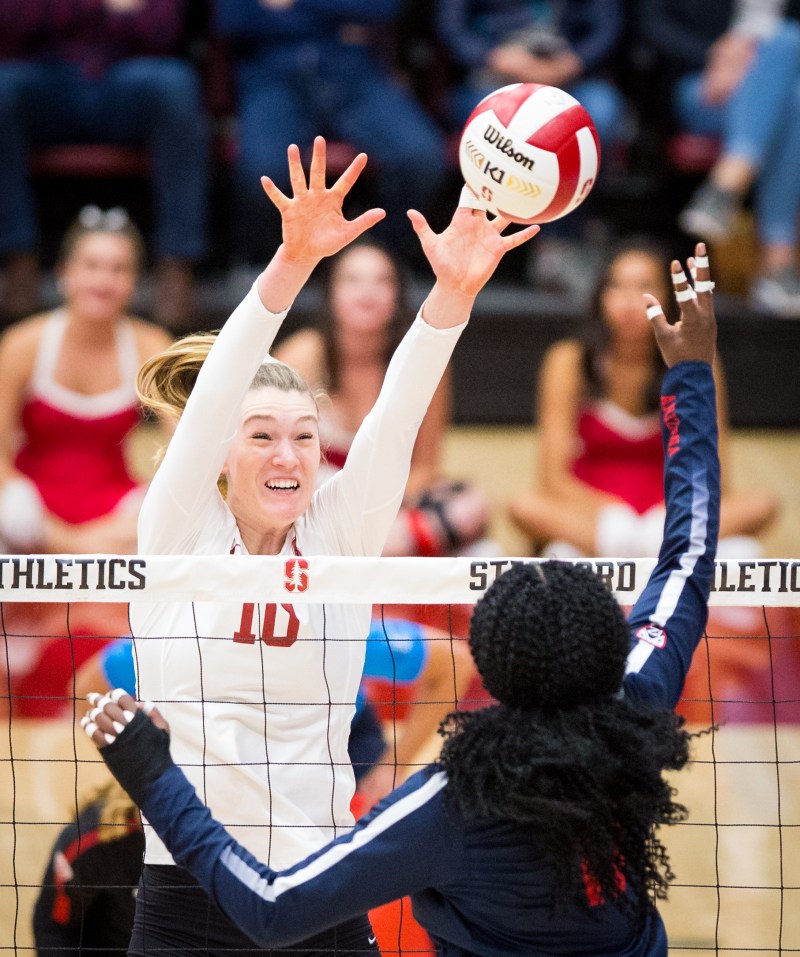 Sophomore outside hitter Kendall Kipp (above) recorded a team-high 18 kills against the Wilcats on Sunday. The Cardinal fell to Arizona 3-1. (Photo: ERIN CHANG/isiphotos.com)
