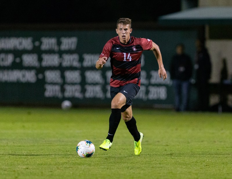 Two goals from redshirt junior forward Zach Ryan (above) propelled No. 4 Stanford men’s soccer to victory over Bay Area rival Cal. (Photo: JOHN P. LOZANO/isiphotos.com)