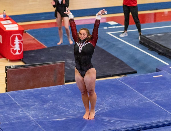 Sophomore Chloe Widner (above) made her all-around debut this season in a tri-meet against Washington and No. 16 Boise State. Widner and Washington true freshman Skylar Killough-Wilhelm shared the all-around title with a 39.275. (PHOTO: JOHN LOZANO/isiphotos.com)