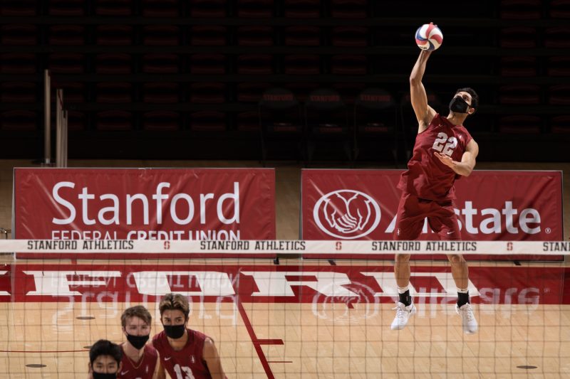 Men's volleyball struggled in Wednesday's game, dropping its third-straight matchup against Pepperdine en route to an 0-3 start to the season. (Photo: MIKE RASAY/isiphotos.com)