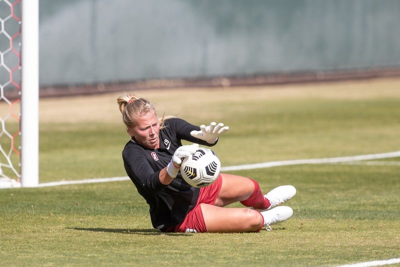 Redshirt sophomore keep Katie Meyer (above) was a crucial threat on the 2019 women's soccer team. This season, the Cardinal dropped two Pac-12 events to Oregon and Oregon State last week, leaving the team needing to get back on track against Utah. (PHOTO: Maciek Gudrymowicz/isiphotos.com)