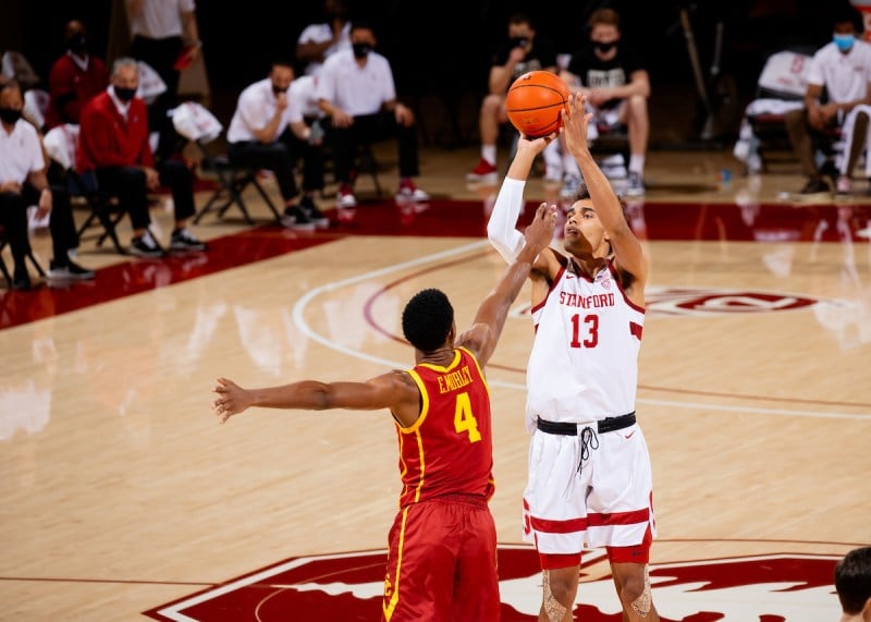Senior forward Oscar da Silva (above) may have been the only thing keeping USC's Evan Mobley relatively contained when Stanford men's basketball last faced the Trojans. With da Silva being sidelined for the past two games, the Cardinal may head into Wednesday's matchup at a serious disadvantage. (Photo: BOB DREBIN/isiphotos.com)