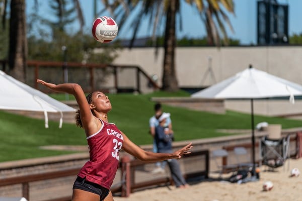 Freshman Xolani Hodel (above), operating as Stanford's No. 2 pair alongside freshman Kate Reilly, finished 4-0 at the Pac-12 South Invitational. The Cardinal reigned supreme at the tournament and earned four wins, including a 3-2 victory over No. 14 Arizona. (Photo: GLEN MITCHELL/isiphotos.com)
