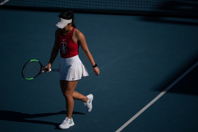 Junior Sara Choy (above) played a grueling singles match against the Waves, ultimately falling in the decisive tiebreaker. (Photo: JOHN TODD/isiphotos.com)