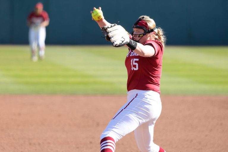 Stanford's Alana Vawter (above) was named to both the Pac-12 First and All-Freshman team. (Photo: BOB DREBIN/isiphotos.com)