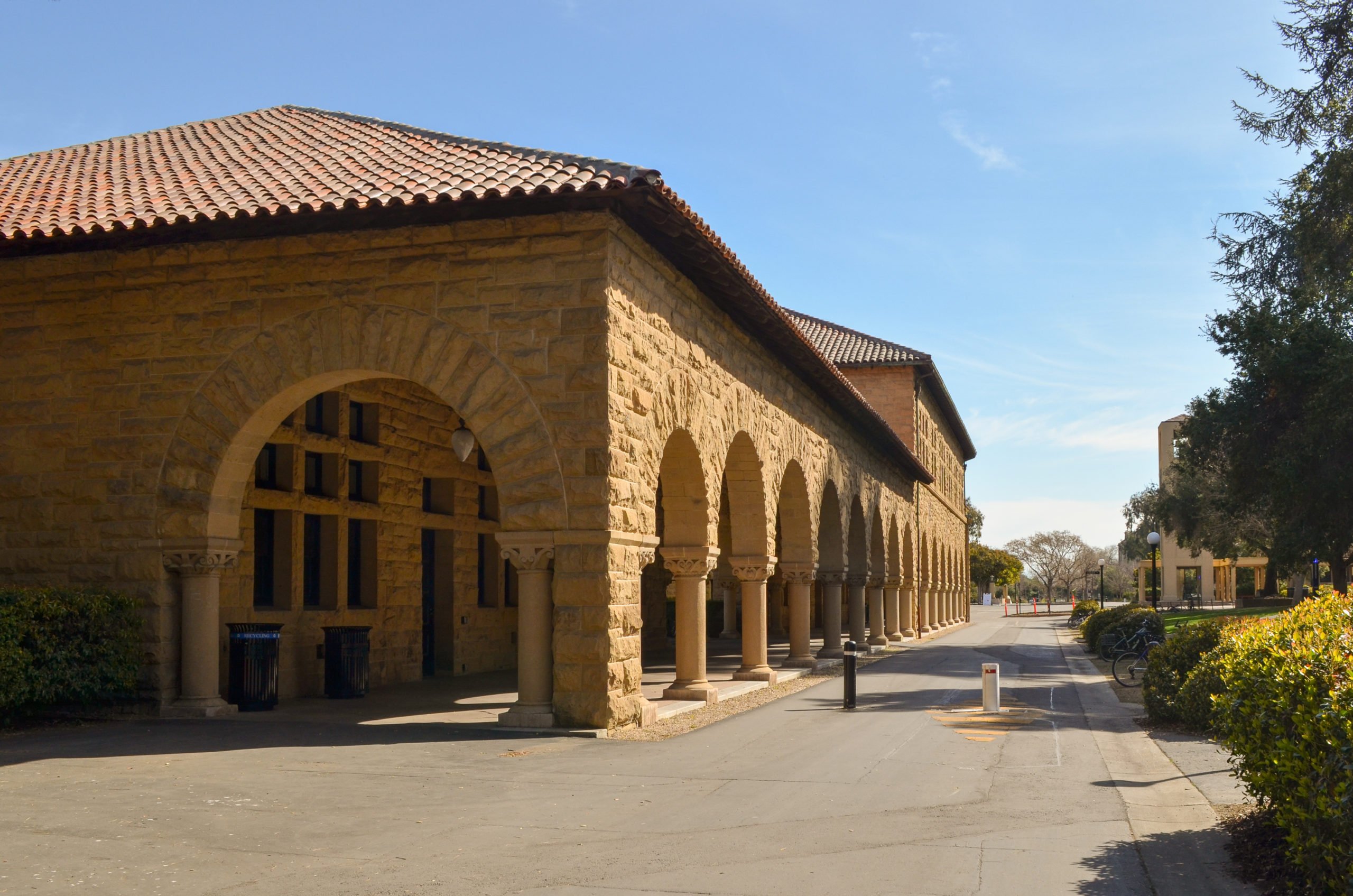 Opinion | Stanford’s dining hall system did not work with my disordered eating. That can change.