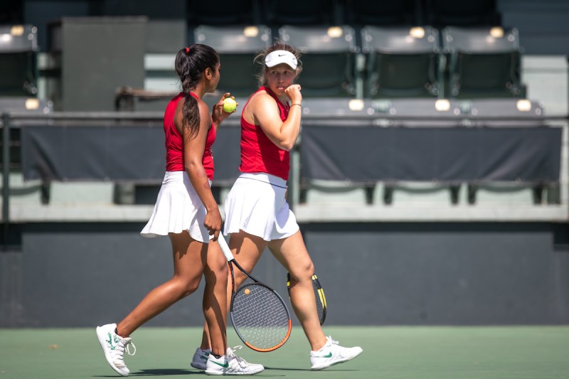 Stanford women's tennis fell to Pepperdine for the second time this season, ending the team's three-peat hopes. (Photo: MACIEK GUDRYMOWICZ)
