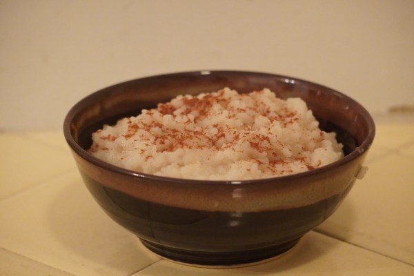 A bowl of arroz con leche