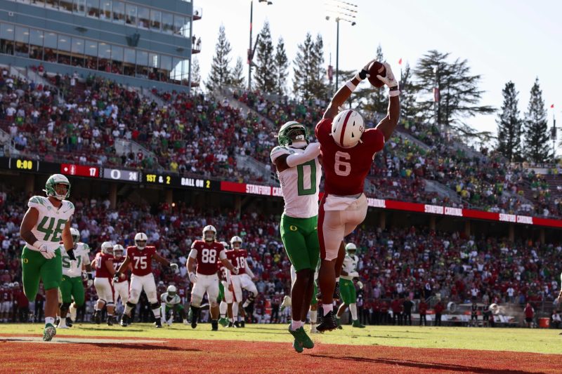 The touchdown reception by junior wide receiver Elijah Higgins (6, above) tied the score to end regulation and force overtime. After winning in overtime, the Cardinal has won 4 straight games over AP top-3 teams, the longest active streak in FBS. (Photo: SYLER PERALTA-RAMOS/The Stanford Daily)