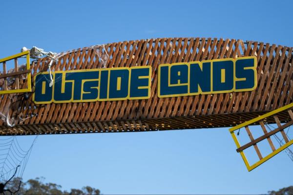 Photo of the Outside Lands welcome sign.