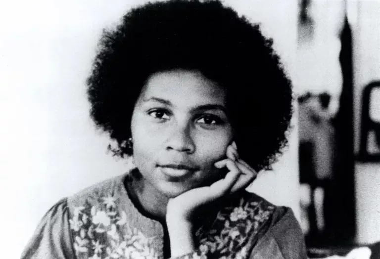 young bell hooks in black and white