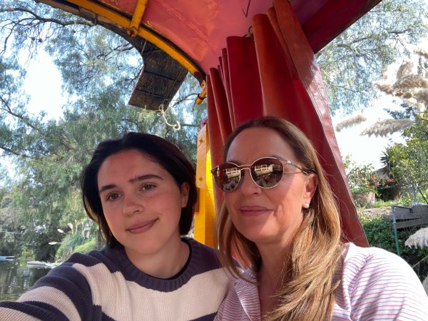 Triana Hernandez '24 poses with her mom during their trip to Xochimilco, Mexico