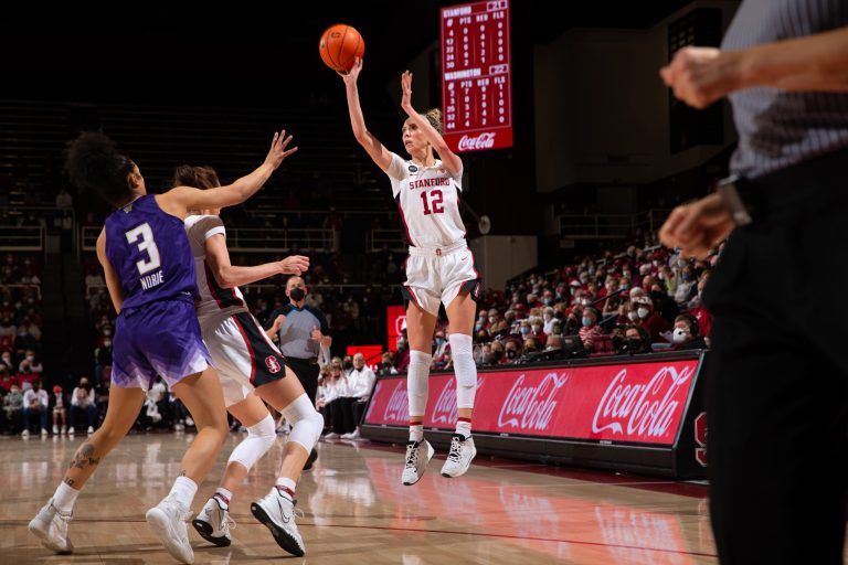 Stanford senior guard Lexie Hull shoots a jump shot.