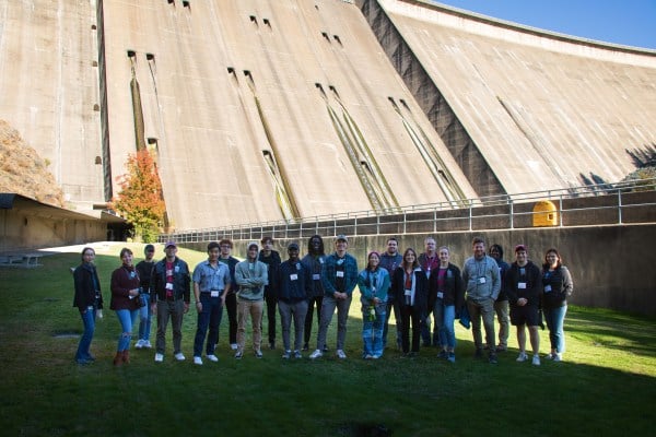 Students in the class CEE 107A: "Understand Energy" stand in front of Shasta Dam. (Steven Liu/The Stanford Daily)