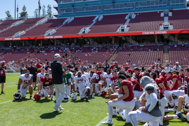 Stanford head football coach Troy Taylor speaks to the team before Spring Showcase game. (PHOTO: JOHN LOZANO/ISI Photos)