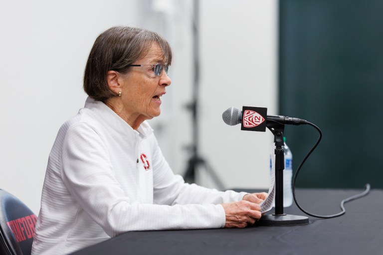 Tara VanDerveer speaks at her retirement press conference.