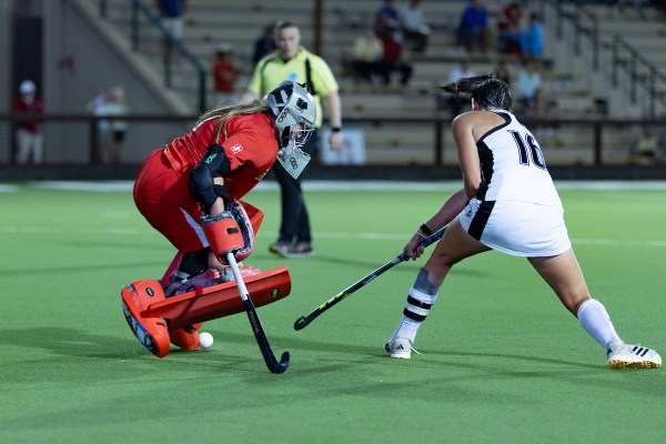 Anya Jackson during a game against the University of Louisville at Varsity Field Hockey Turf on September 26. The team has split their last two ACC contests. (Photo: JOHN LOAZNO/ISI Photos)
