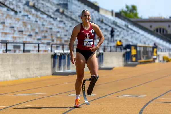 Sydney Barta during a meet against the University of California-Berkeley at Edwards Stadium on May 3. Barta recently signed an NIL deal with a Swiss running brand. (Photo: JOHN LOZANO/ISI Photos)
