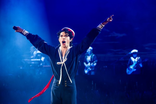 Conan Gray performs at Shoreline Amphitheatre in Mountain View, California on Oct. 3. (Courtesy of Chris Tuite)