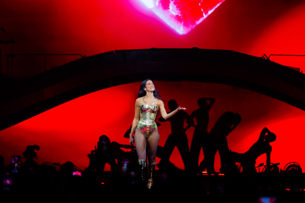 Dua Lipa's Sunday performance at the Chase Center was all sequins, glittering confidence and stardom. (Courtesy of Madison Phipps)