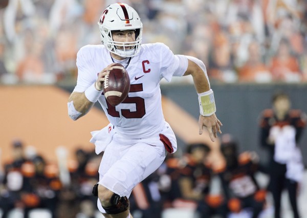 Davis Mills looks to pass during a game against Oregon State University at Reser Stadium on Dec. 12, 2020. Mills led the Texans to a 17-point comeback win over Jacksonville in Week 10. (Photo: CRAIG MITCHELLDYER/ISI Photos)