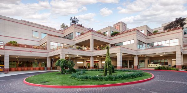 Carol and Ned Spieker’s $25 million donation to Lucile Packard Children’s Hospital will help transform the West Building’s ability to care for mothers and babies. (Courtesy of Lucile Packard Foundation for Children’s Health).