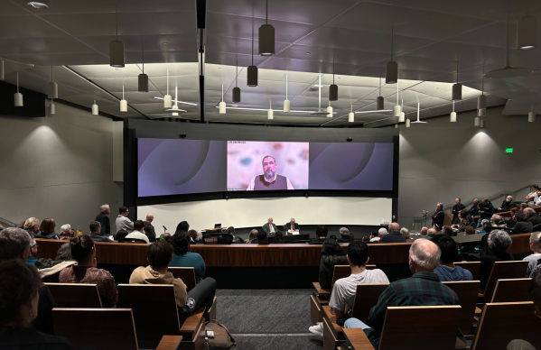 After the removal of Venezeula's president,  Nicolás Maduro, scholars and students express hope that this moment represents the start of a democratic transition and fear that the U.S. is motivated by oil resources.(ALULA ALDERSON/ The Stanford Daily)