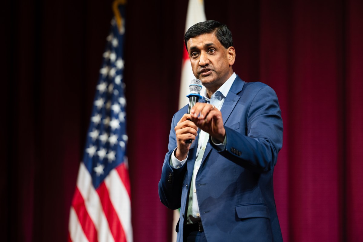 Sanders, Khanna denounce role of AI in wealth inequality 1 Ro Khanna speaking.