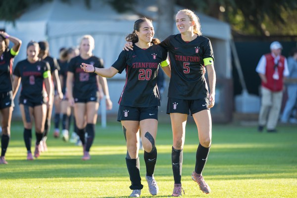 Andrea Kitahata and Shae Harvey during a game against BYU on Nov. 24, 2025. Both Kitahata and Harvey signed with NWSL teams following their 2025 collegiate soccer season. (Photo: JIM SHORIN/ISI Photos)
