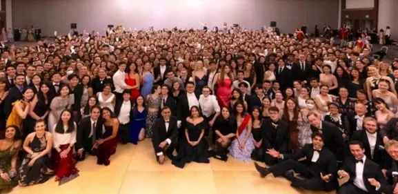 A group photo of the attendees of the 46th Viennese Ball.