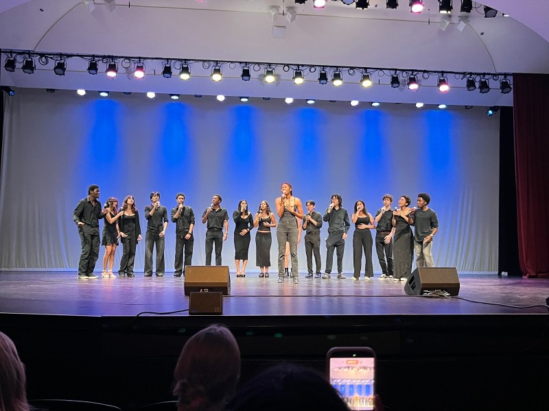 A cappella groups showcase vocal versatility at campus riff-off 7 A cappella groups showcase vocal versatility at campus riff-off