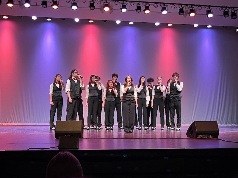 A cappella groups showcase vocal versatility at campus riff-off 6 A cappella groups showcase vocal versatility at campus riff-off