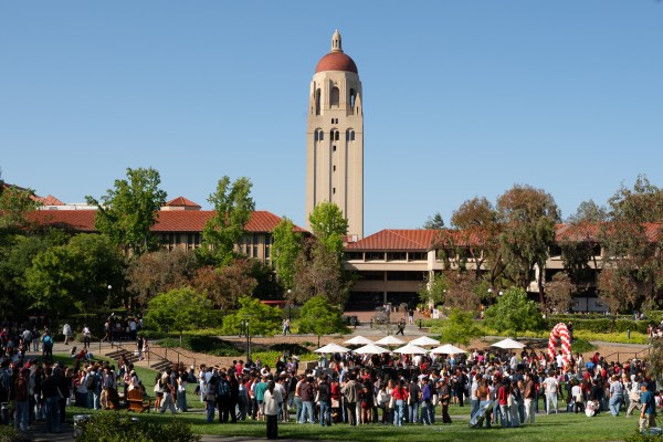 Admitted students gathering on Meyer Green.