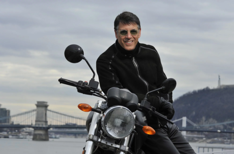 Markos Kounalakis teaches a course at Stanford "Superpower California" (Photo: Courtesy of Stanford University).