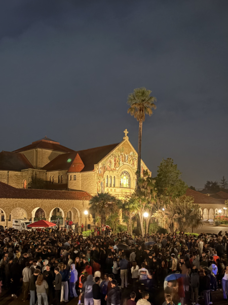 Students gathered for Full Moon on the Quad, which emphasized themes of consent and safety (Courtesy of Jasper Karlson).