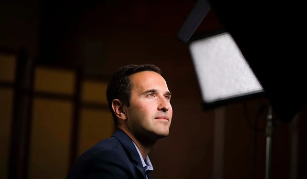 Levin at the time of his appointment as dean of the GSB. The University president has moved through academic institutions with relative ease since childhood. (Photo: Stanford Graduate School of Business)