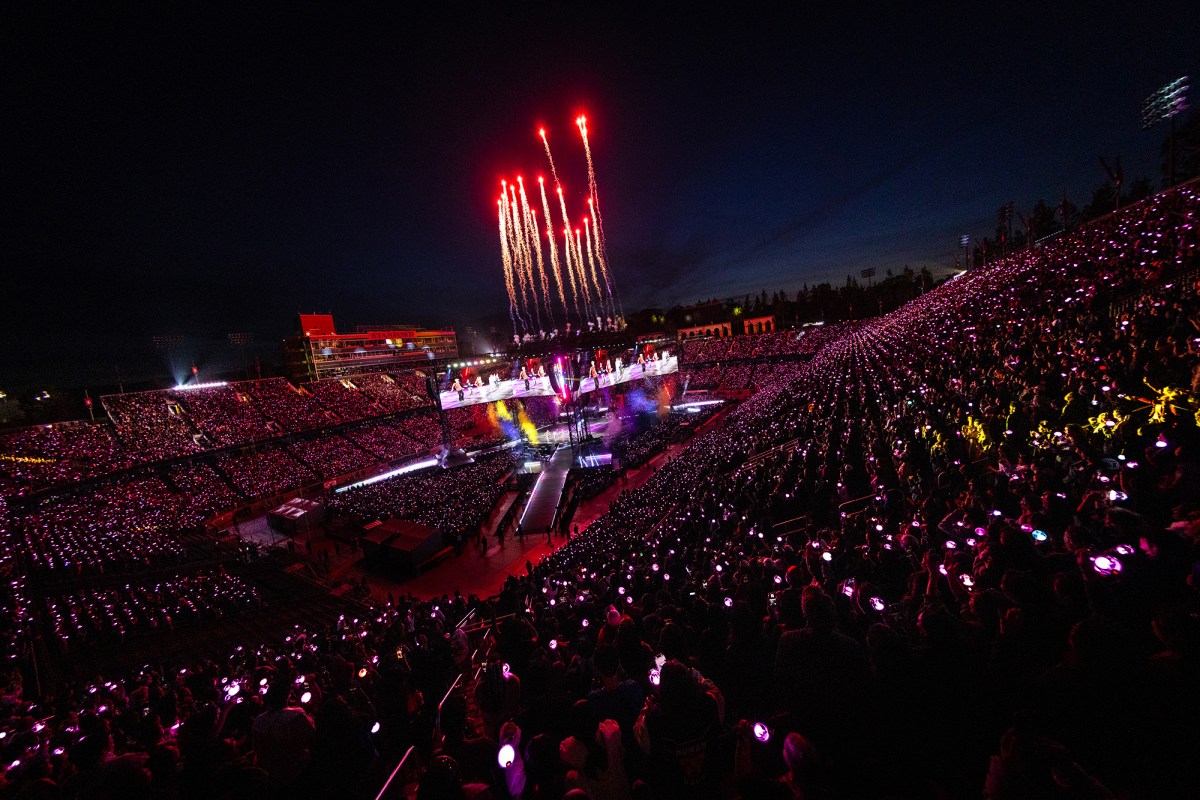 ‘ARIRANG’: BTS electrifies Stanford Stadium in long-awaited return 2 ‘ARIRANG’: BTS electrifies Stanford Stadium in long-awaited return