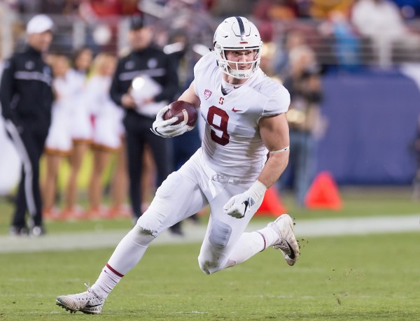 TE Dalton Schultz '18 in the 2017 PAC-12 Championship game against USC on Dec. 1, 2017. Schultz earned his first win of the season with the Houston Texans this past week. (Photo: DAVID BERNAL/ISI Photos)